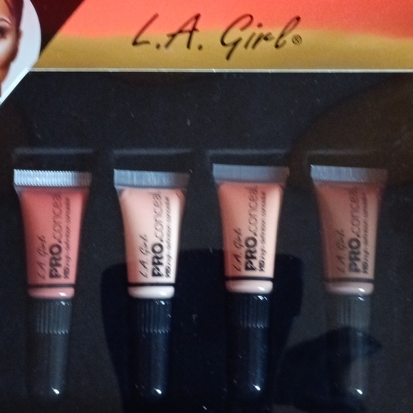 L.A. Girl Best of Face PRO.conceal - Picture 3 of 3
